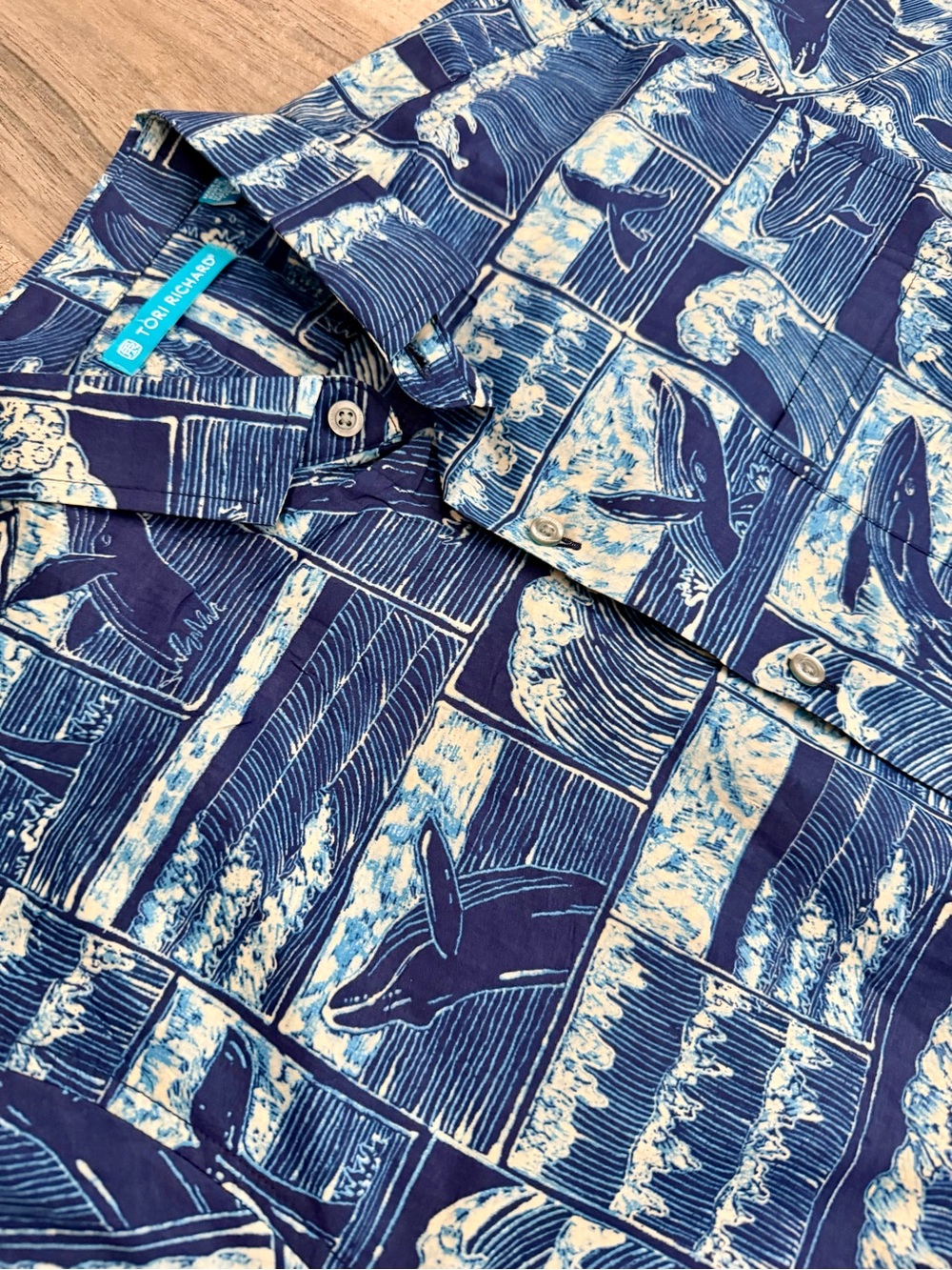 Men’s Tori Richard Blue Whale Wave Printed Hawaiian Shirt Made in Honolulu Sz M